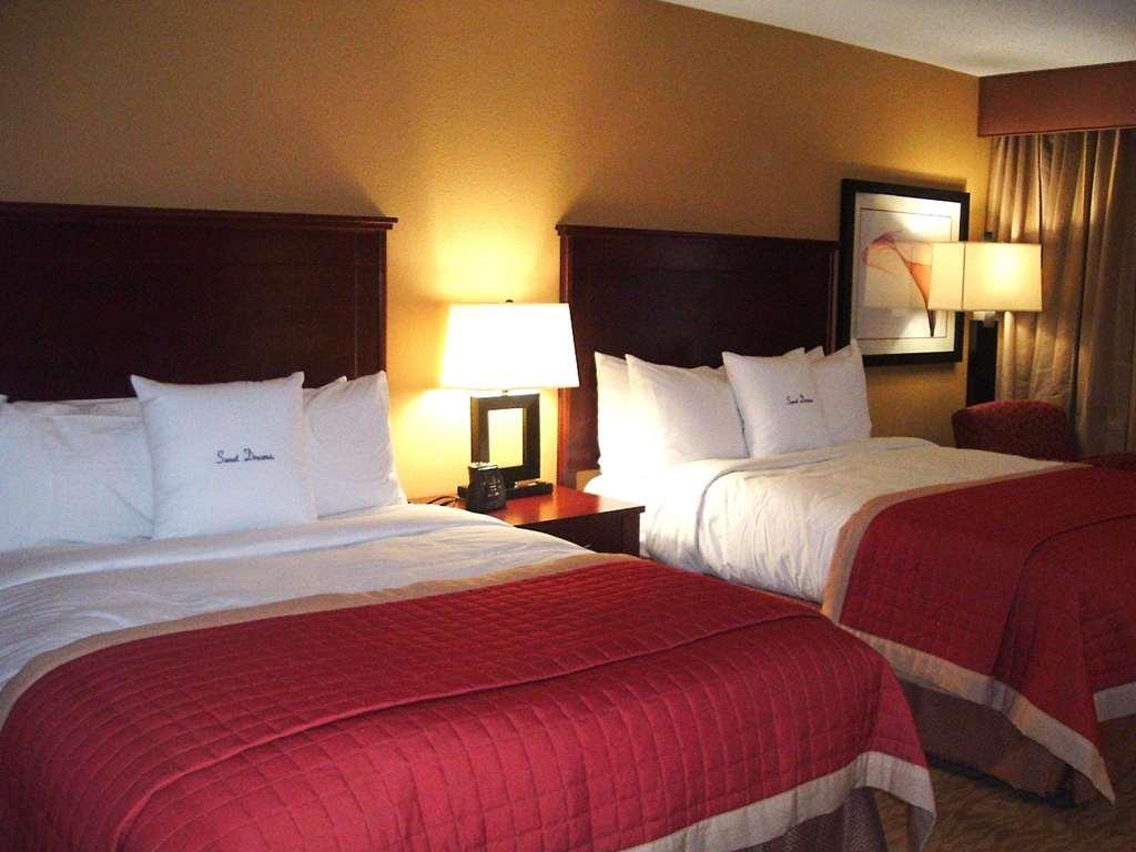 Doubletree By Hilton Фейетвилл Номер фото